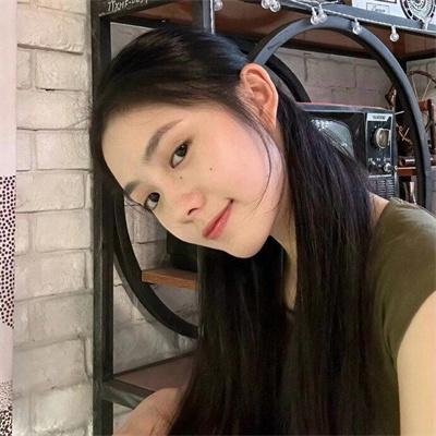 碧窗艳影